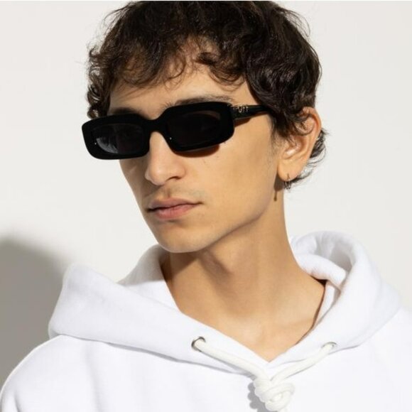 Off-White Men Sunglasses Black Grey Rectangle OERI13C RENTON 1007 BRAND NEW - Picture 12 of 12
